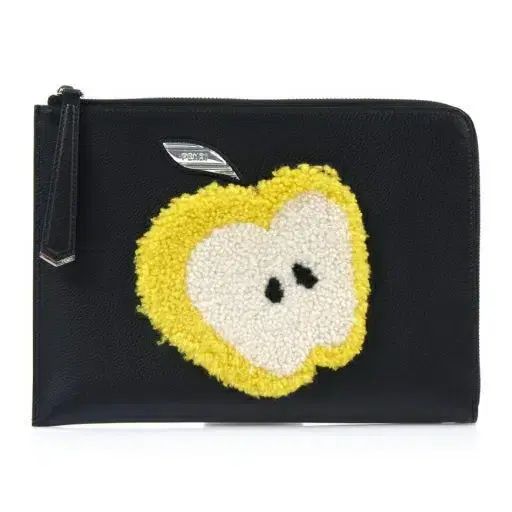 FENDI フェンディ りんご クラッチバッグ