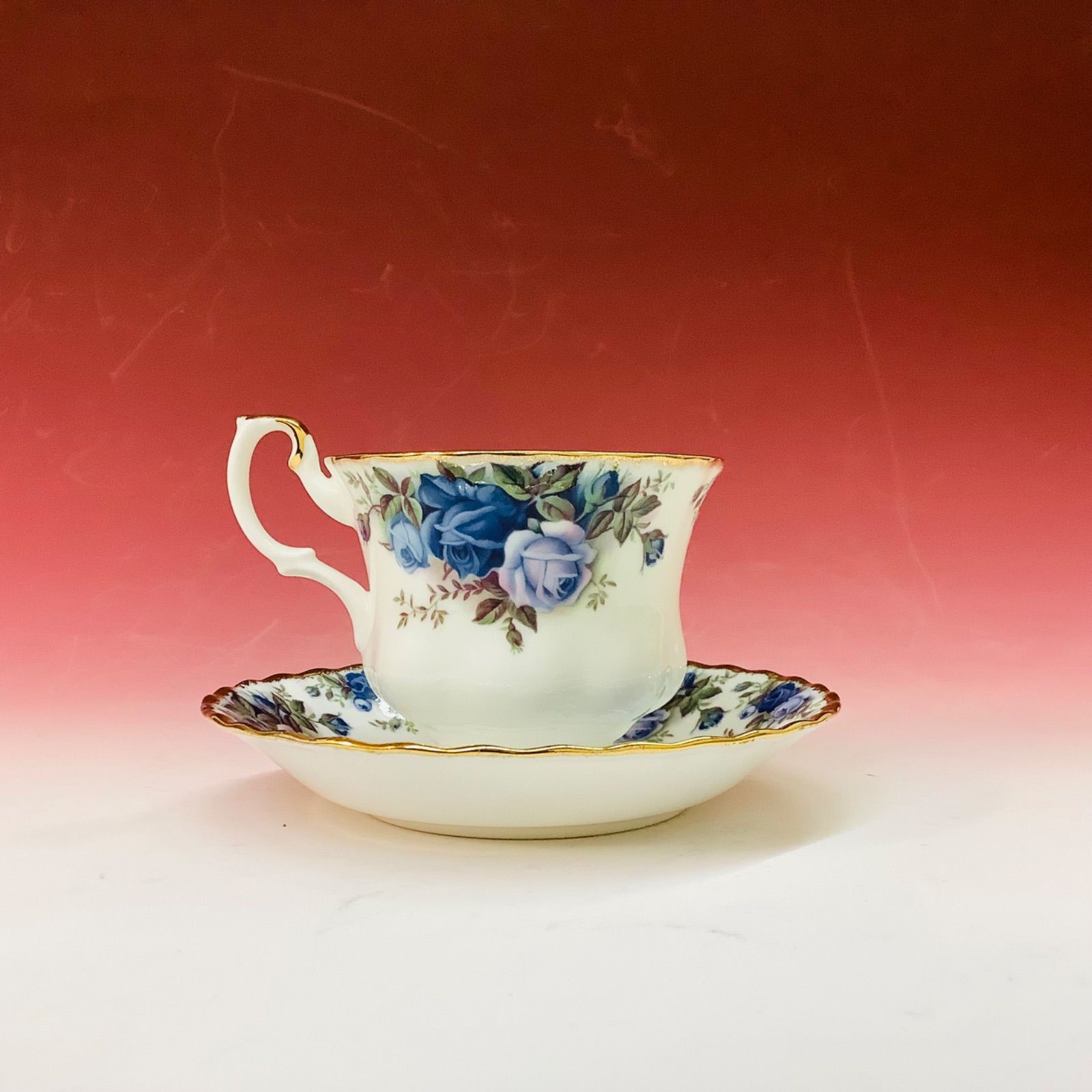 Royal Albert ロイヤルアルバート ムーンライトローズ カップ&ソーサー