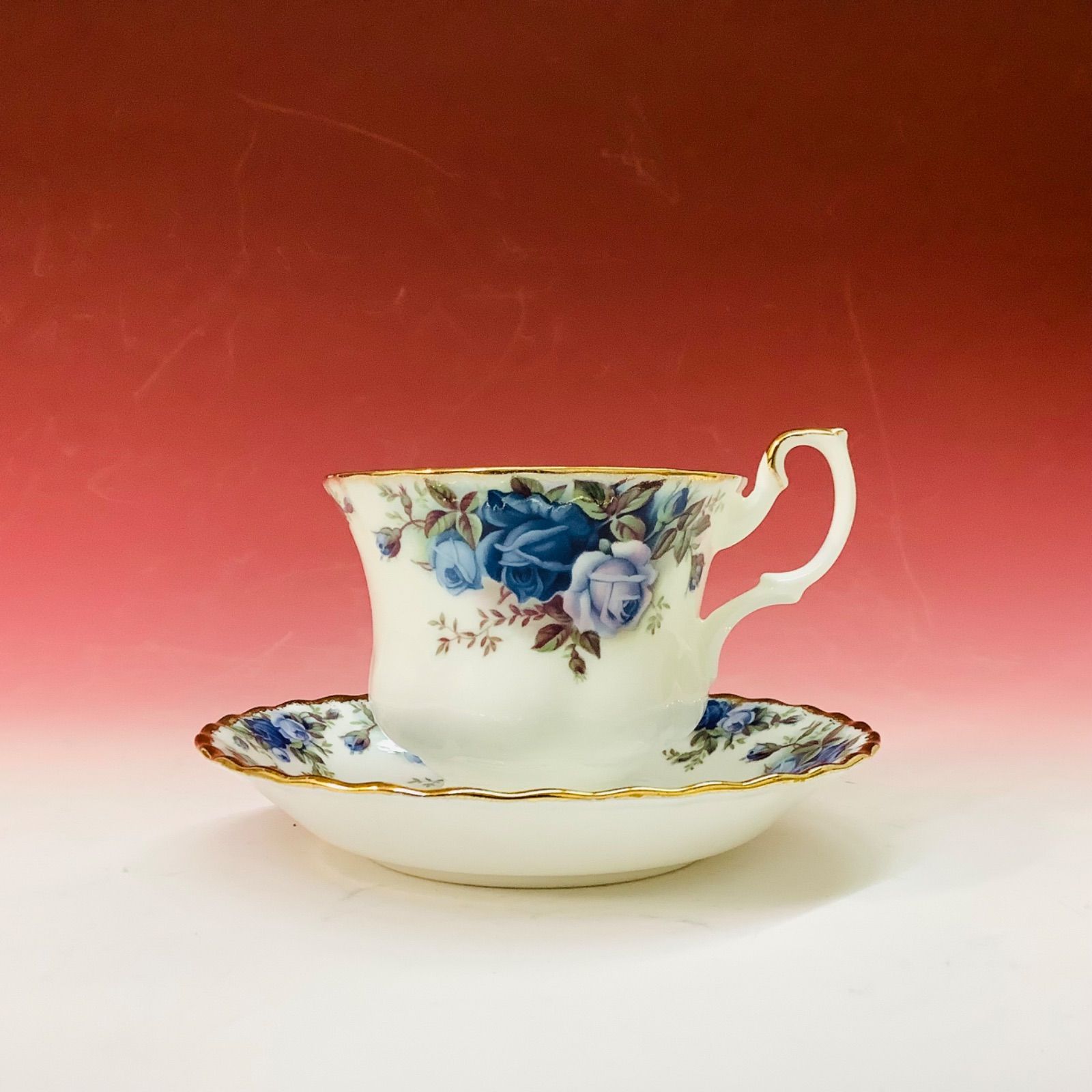 ロイヤルアルバート　ムーンライトローズ　コーヒーカップなどの一揃えセット Royal Albert ロイヤルアルバート ムーンライトローズ カップ&ソーサー