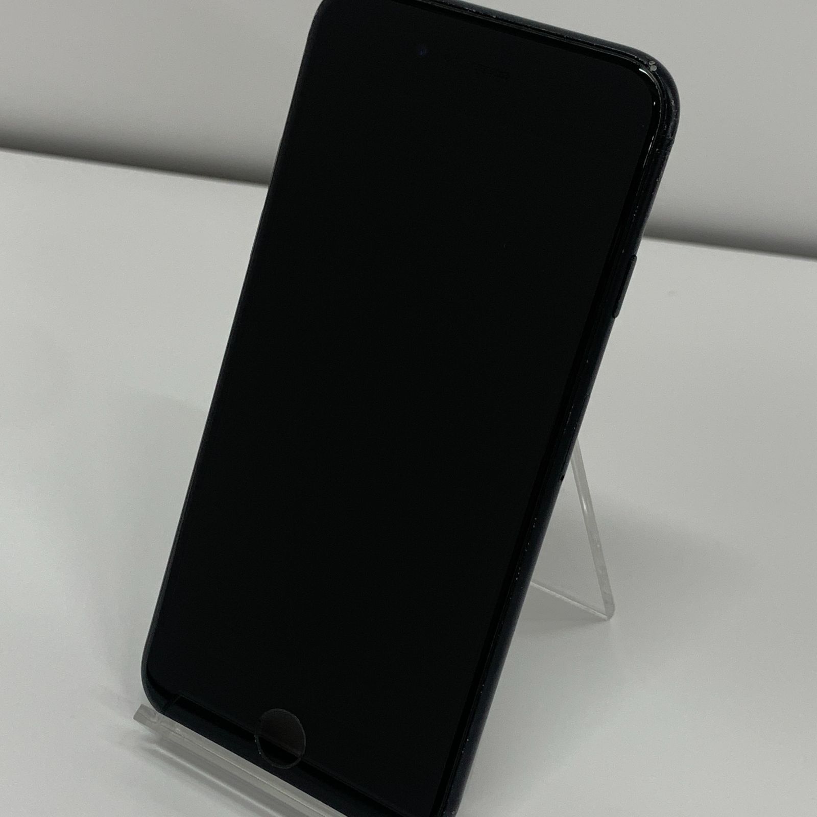 Apple iPhone se2 第二世代　ブラック　ジャンク iPhone SE2 第2世代(SE2) ブラック No.E24 【ジャンク品】 - メルカリ