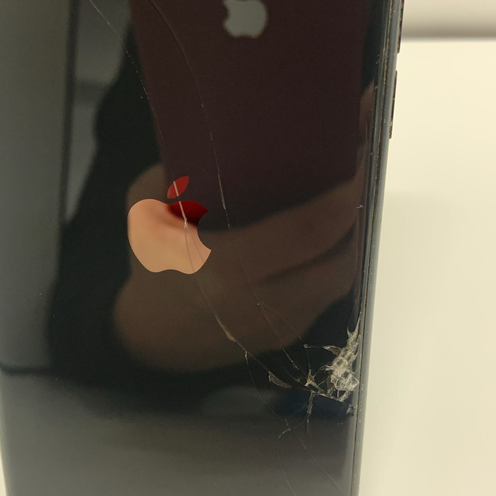 iPhone SE2 第2世代(SE2) ブラック No.E24 【ジャンク品】 - メルカリ