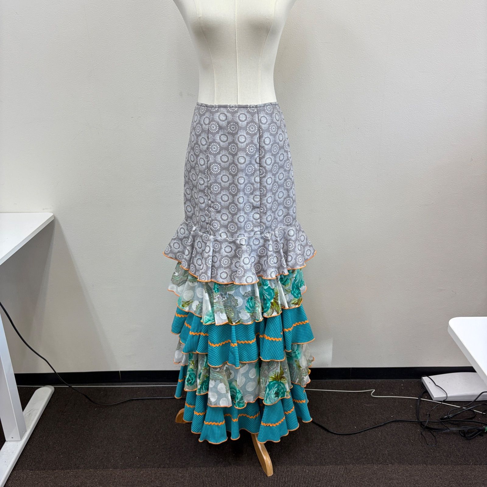 ソニアジョーンズ】フラメンコ衣装 スカート ファルダ ブルー グレー