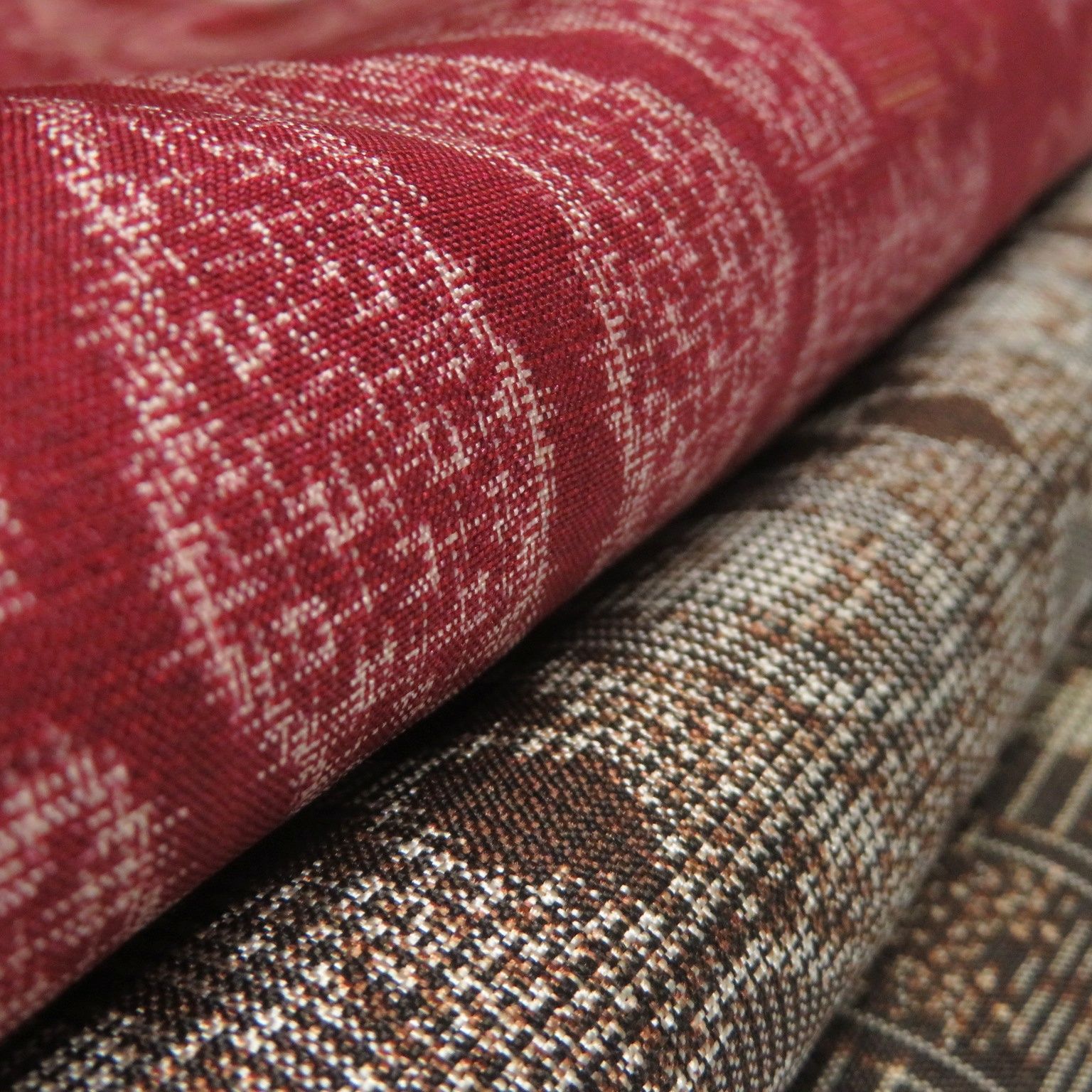 D 16 着物 正絹 大島紬 アンティーク 茶泥等 ５点 イチゴの大島