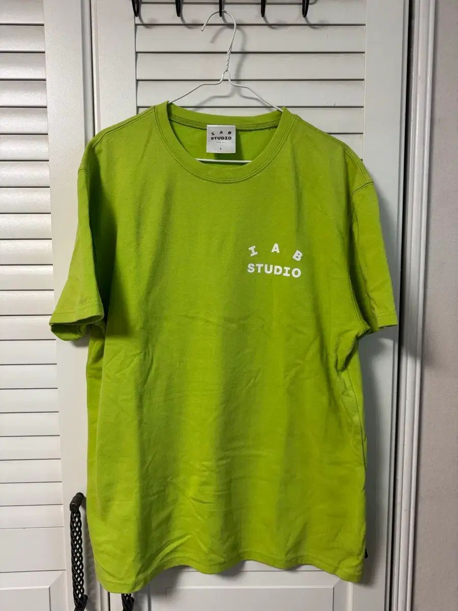 IAB Studio Tシャツ ライム L