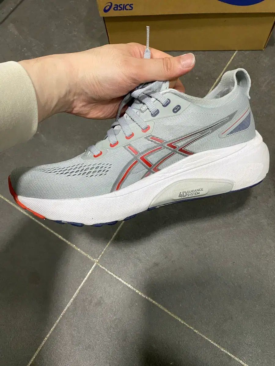 260 ランニングシューズ