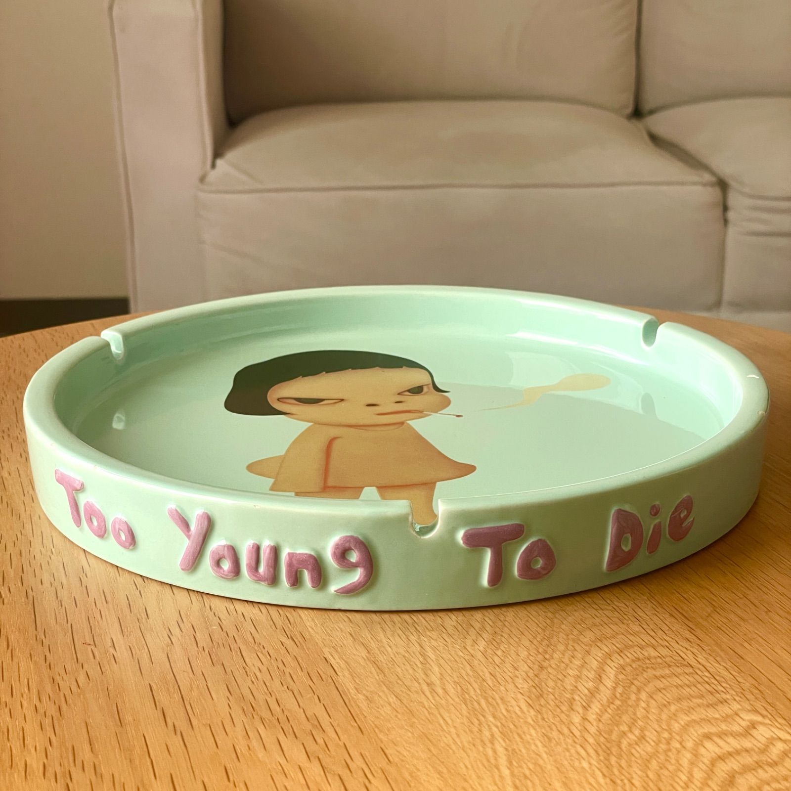 超希少！】奈良美智 灰皿 Too young To Die アート Yoshitomo Nara