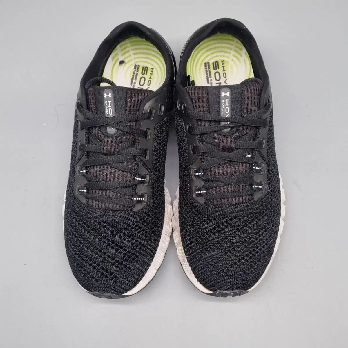 アンダーアーマー ソニック レディースランニングシューズ 235