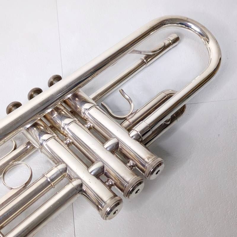 YAMAHAヤマハ YTR-2320ES トランペット B♭ マウスピース付き YAMAHAヤマハ YTR-2320ES トランペット B♭ マウスピース付き 楽器・機材