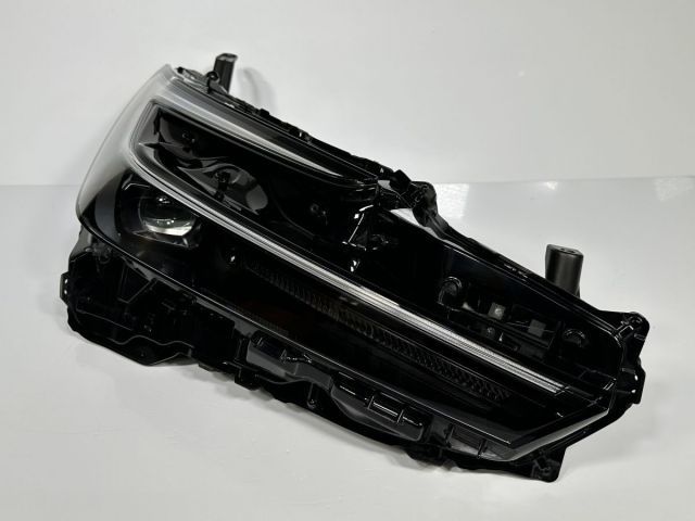 美品/破損キズなし プリウス ZVW60 MXWH60 純正 右ヘッドライト Assy