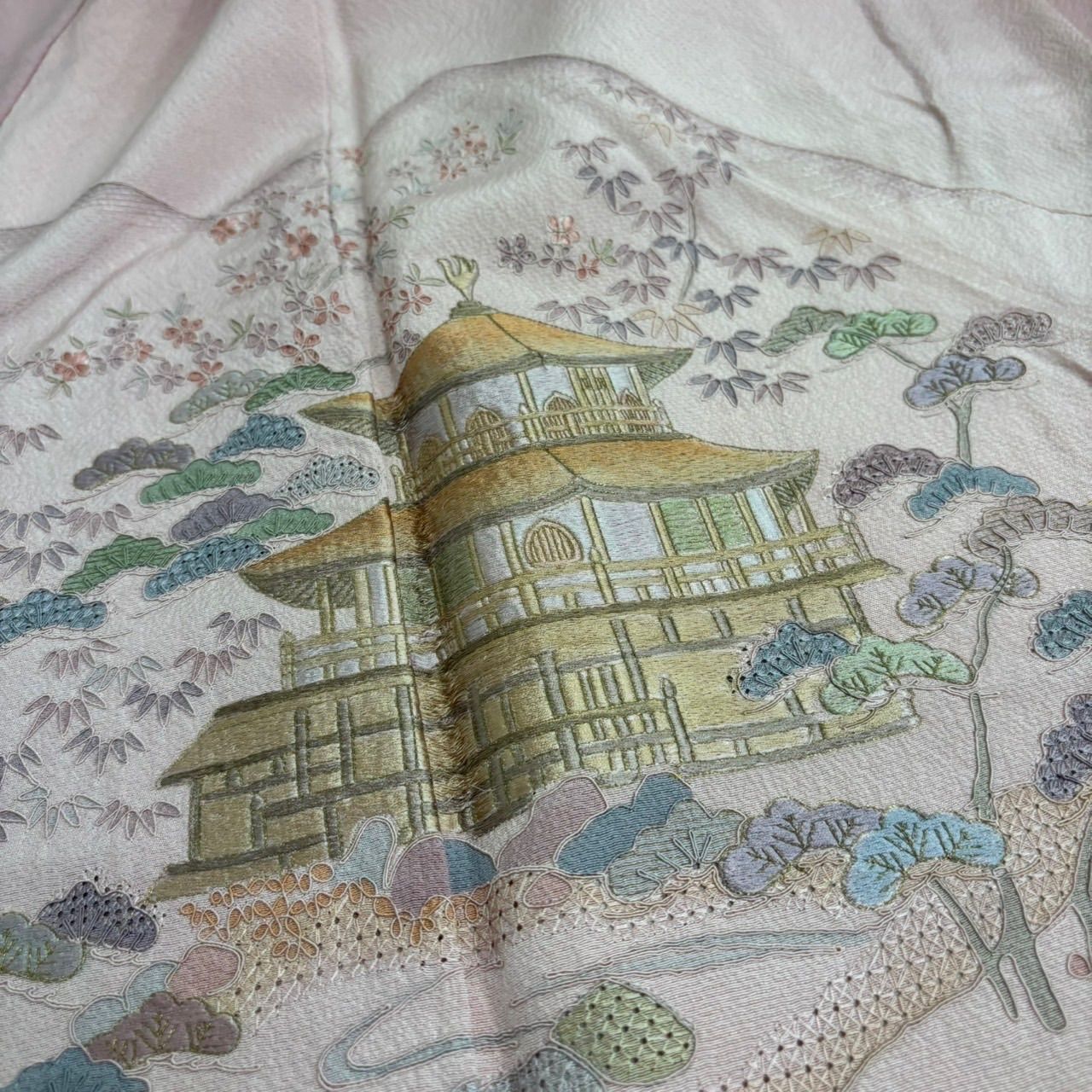 【訪問着】　優美な三大蘇州・汕頭刺繍　ドロンワーク　刺繍　価値ある逸品　お値下げ 訪問着】 優美な三大蘇州・汕頭刺繍 ドロンワーク 刺繍 価値ある逸品