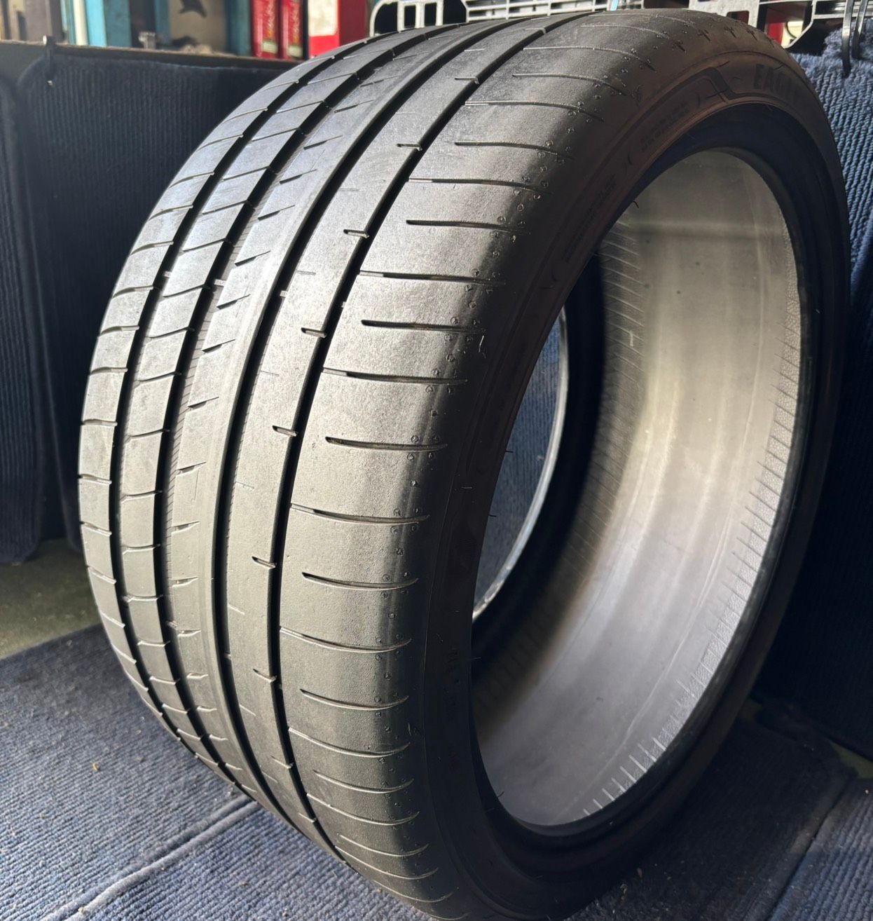 製造 溝7 5分山 EAGLE Ｆ1 1本 305 30Ｒ21 ASP 3405