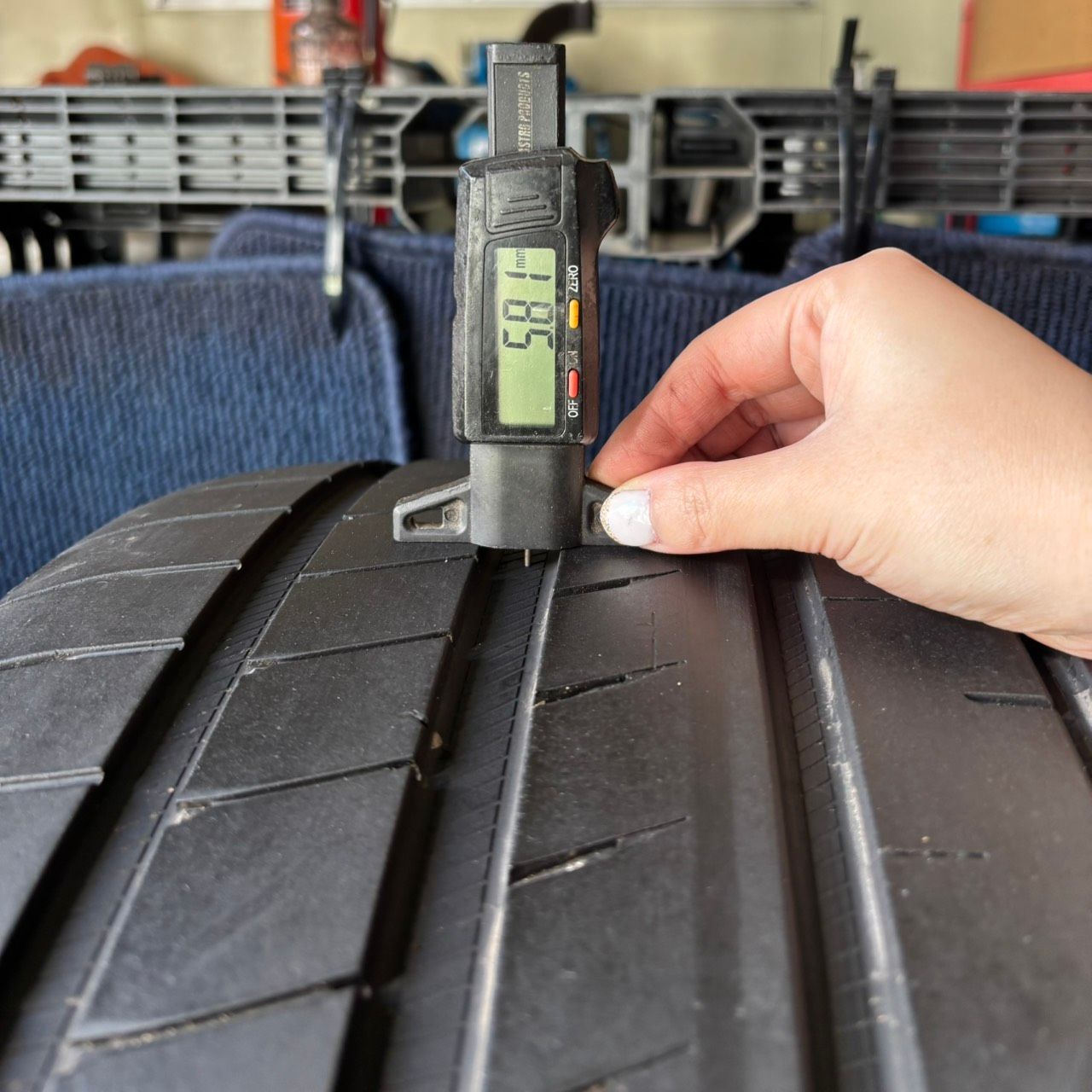  製造 溝7 5分山 EAGLE Ｆ1 1本 305 30Ｒ21 ASP 3405 21インチ サマータイヤ ノーマルタイヤ