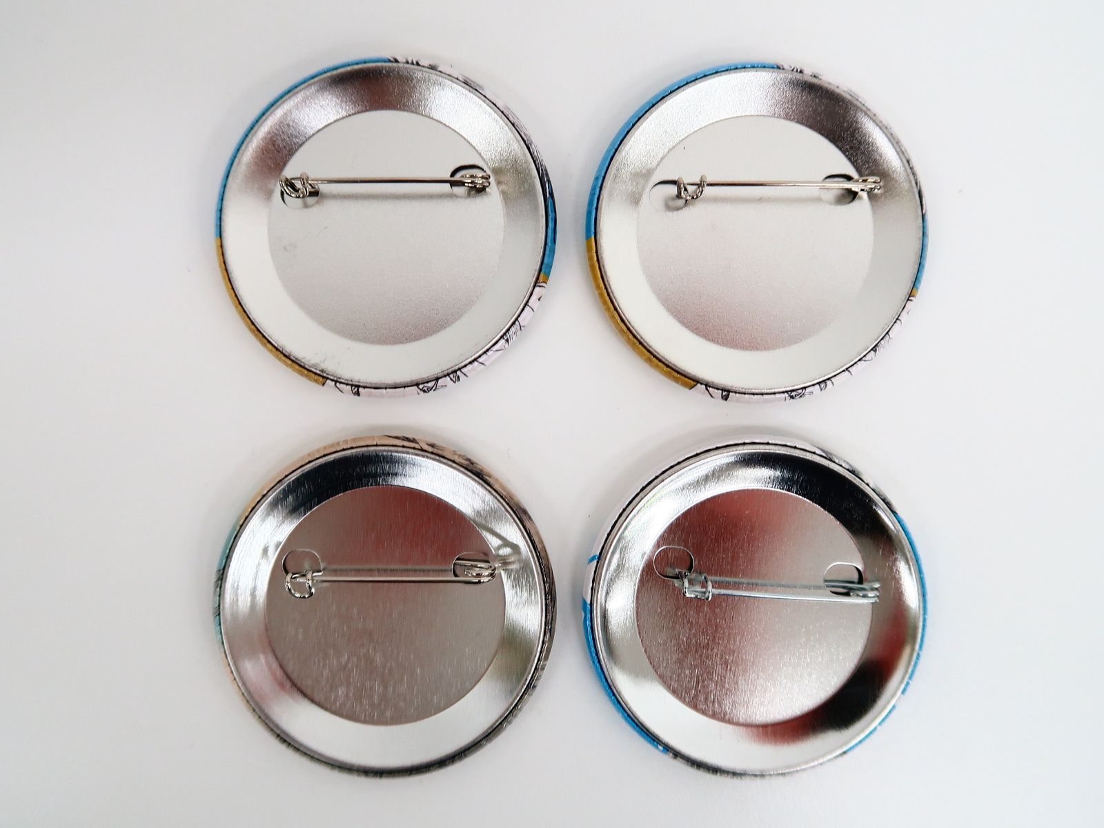 4点セット/ミカサ WIT STUDIO 缶バッジ 購入 進撃の巨人 進撃の巨人