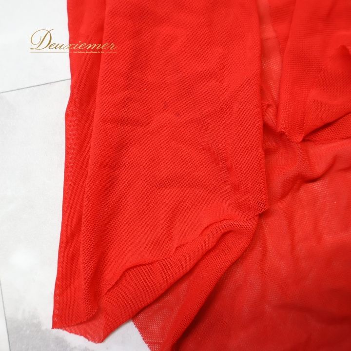 ベリーダンス オリエンタル 衣装 上下セット レッド系 トップス スカート アーム飾り 腕飾り ラインストーン ビーズ スパンコール キラキラ フリンジ 赤 豪華 装飾 ダンス衣装 スリット 鮮やか 華やか ゴージャス アーム シルバー系 ベージュ系 セットアップ ベリーダンス ダンス バレエ