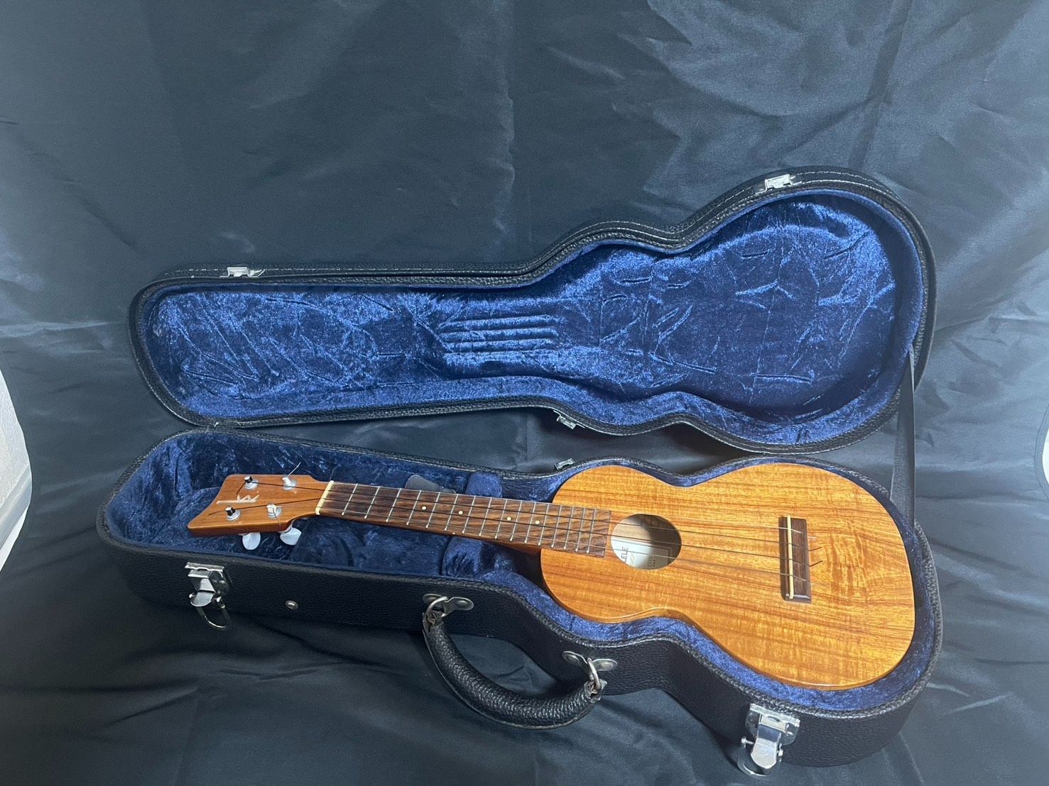 KAMAKA カマカ HF 2 ウクレレ ハードケース付き