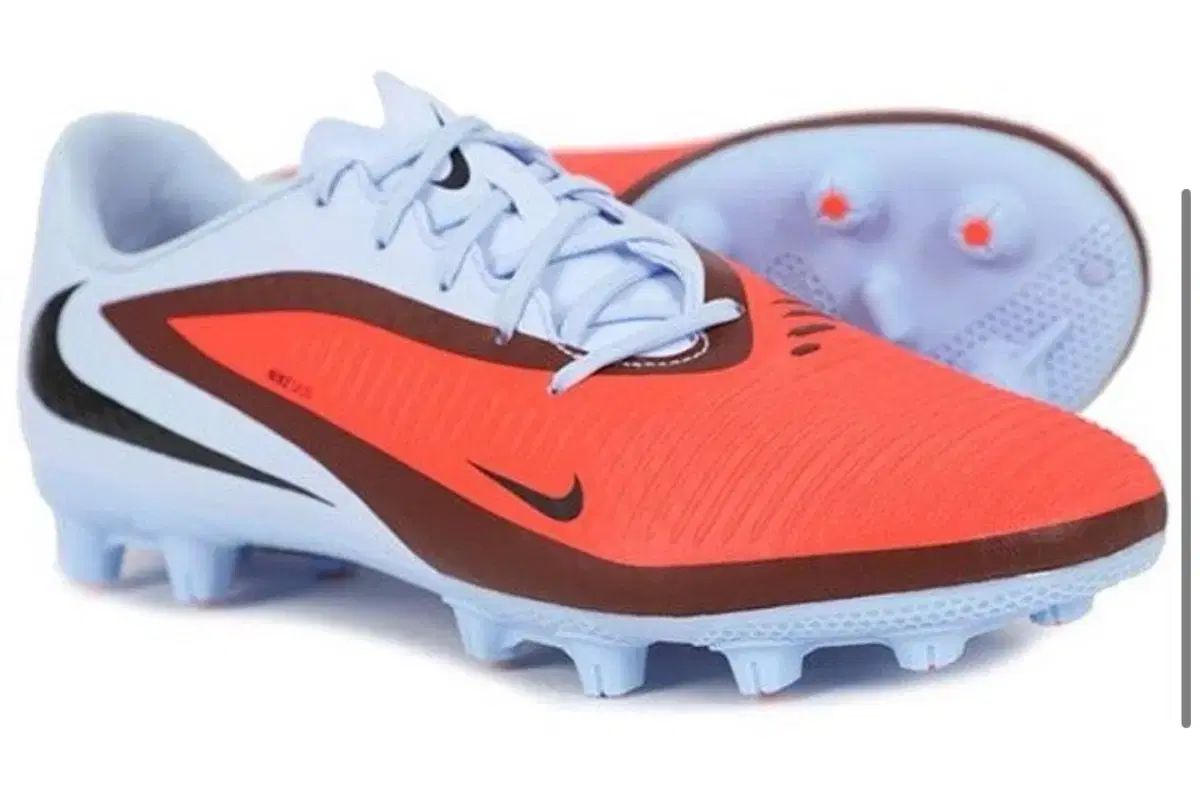 ナイキ FANTOM ロー 6 アカデミー サッカーシューズ