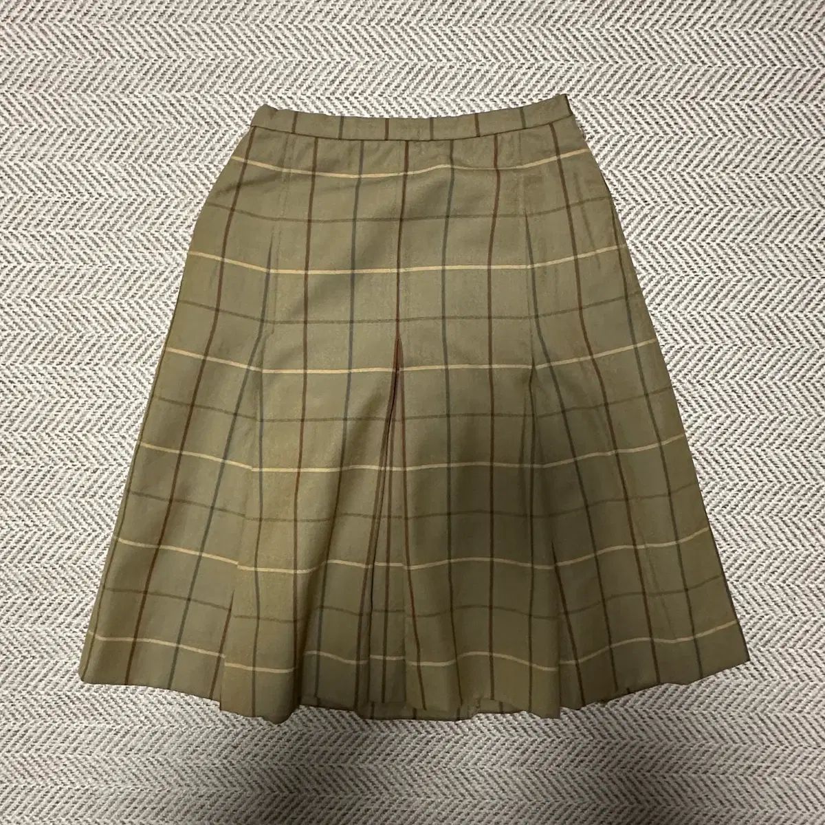 BURBERRYS england made skirt