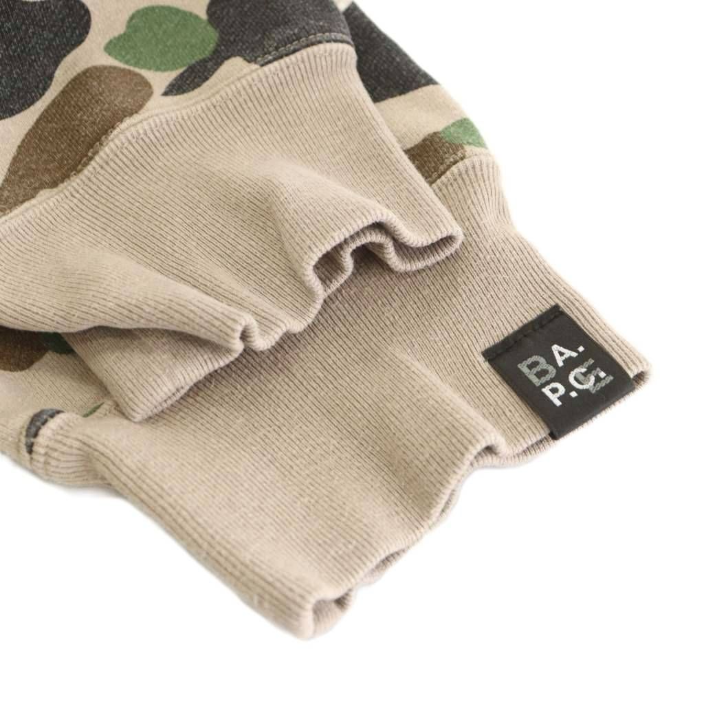 アベイシングエイプ A BATHING APE × アーペーセー A.P.C パーカー