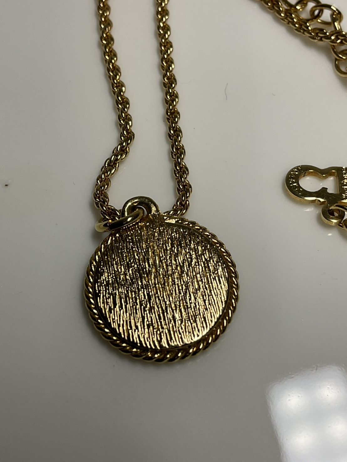 クリスチャンディオール