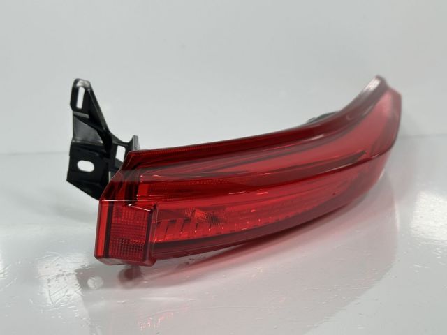美品/破損キズなし/低走行 ハリアー MXUA80 MXUA85 AXUH80 AXUH85 純正