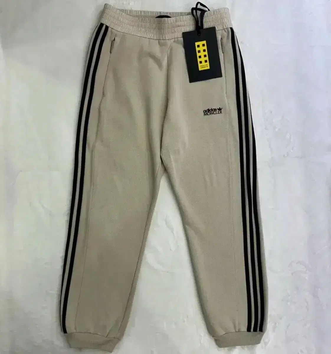 MONCLER アディダス コラボ トレーナー パンツ ベージュ