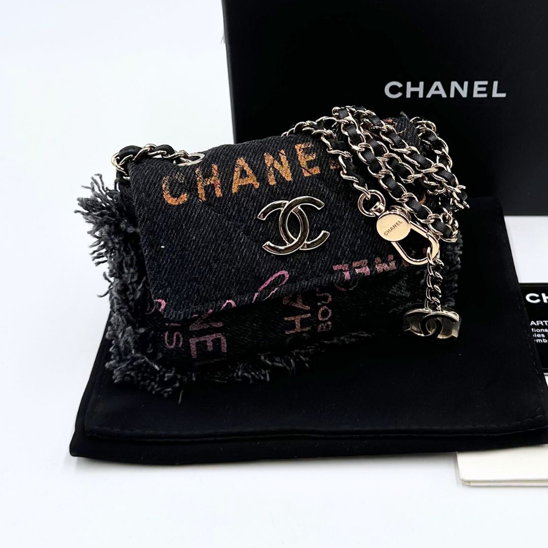 Chanel マトラッセ デニム ショルダーバッグ 32 番台