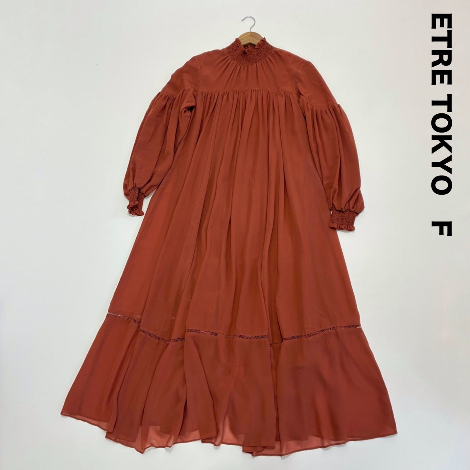 ETRE TOKYO エトレトウキョウ ハイネックシャーリングワンピース