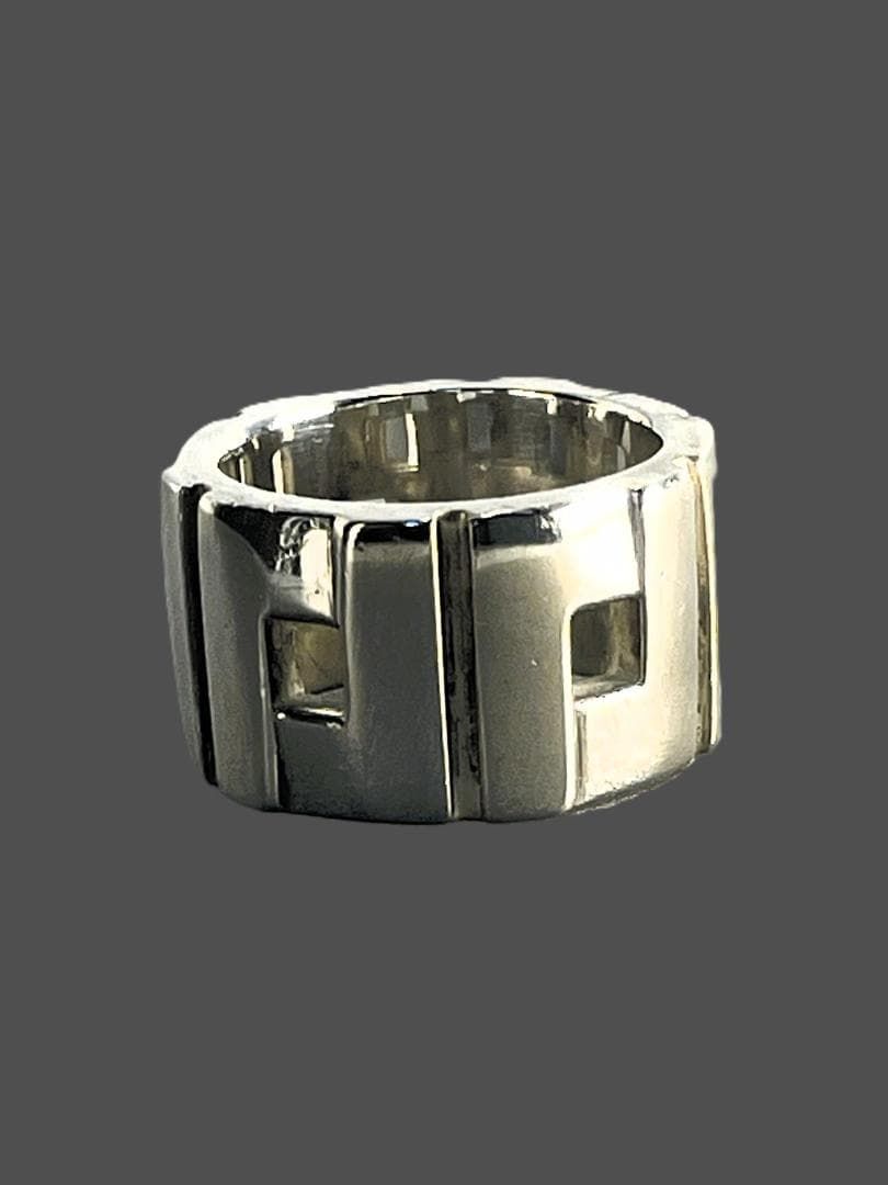 グッチ GUCCI モダニスト ワイド リング 25号 SV925 希少 楽天市場】【ジュエリー】GUCCI グッチ ダブルG スネーク 蛇 ワイド