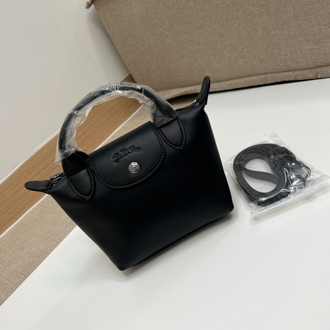 Pliage ロンシャン プリアージュトートバッグ 1500 ミニ レザー 牛革 デザイン ファション 抜群 ブラック