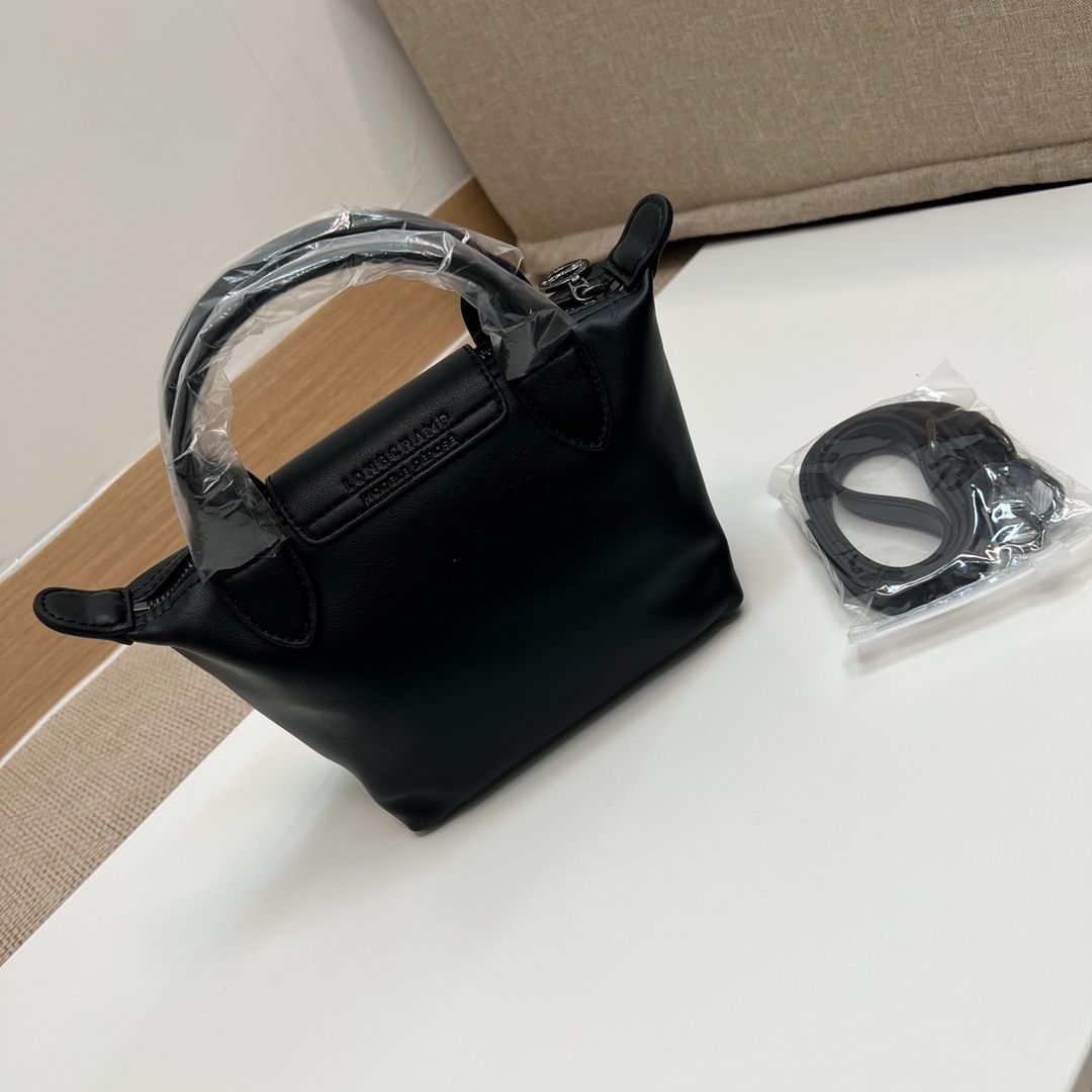 Pliage ロンシャン プリアージュトートバッグ 1500 ミニ レザー 牛革 デザイン ファション 抜群 ブラック