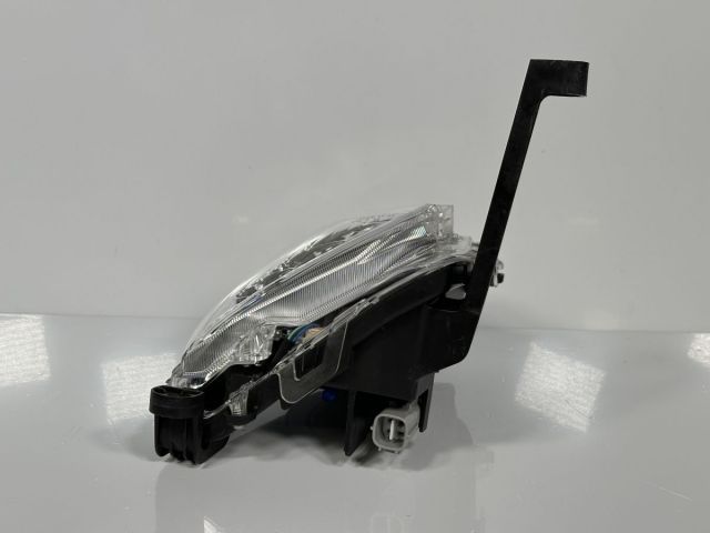 美品/破損キズなし 50系 プリウス ZVW50 ZVW51 ZVW55 前期 純正 右