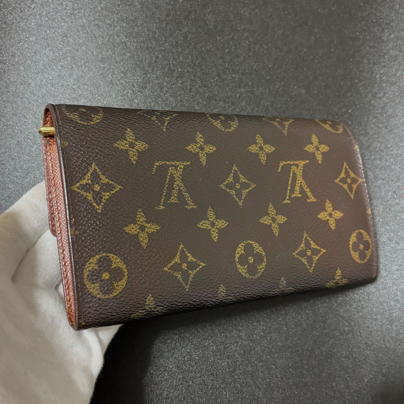 p26　トレゾール　モノグラム　ルイヴィトン　二つ折り財布 p26 トレゾール モノグラム ルイヴィトン 二つ折り財布 LOUIS VUITTON