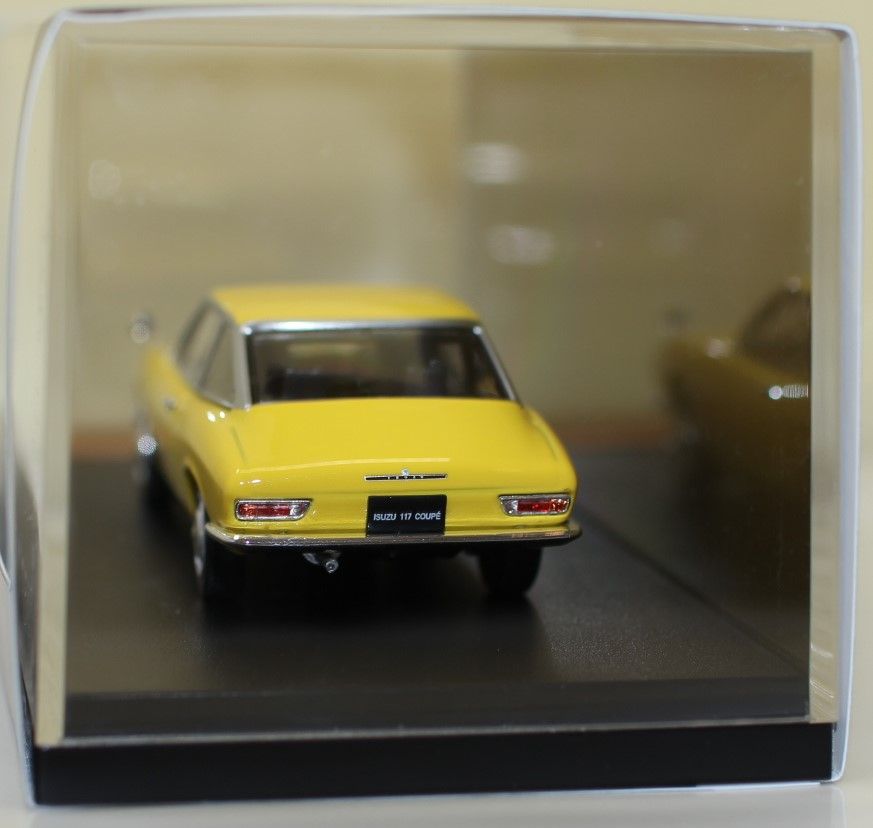 国産名車 1/24 いすゞ 117クーペ カスタム 旧車 ミニカー 国産名車 1/24 いすゞ 117 クーペ カスタム 旧車 ミニカー