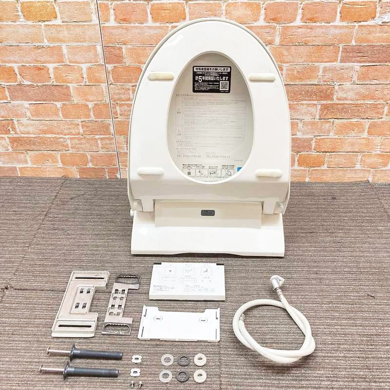 中古品】【訳あり】 INAX (イナックス) ☆リモコン付☆ 電気温水便座