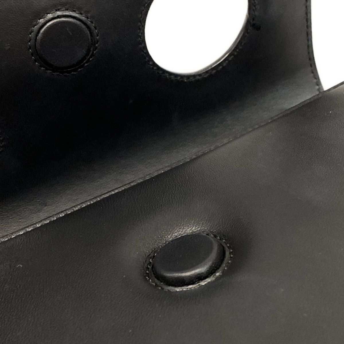  Off-White オフホワイト ショルダーバッグ BURROW 24 黒 レザー ショルダーバッグ ショルダーバッグ