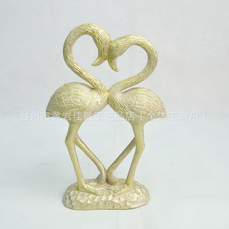 置物 オブジェ ガーデンオーナメント フラミンゴのカップル ゴールド 屋外 屋内 室内 インテリア 玄関 リビング ダイニング 装飾 庭 ガーデニング ガーデン ギフト インテリア用品 贈り物 雑貨
