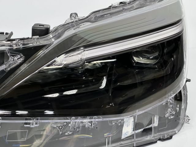 極美品/破損キズなし ヤリスクロス MXPJ10 MXPB10 純正 左ヘッドライト