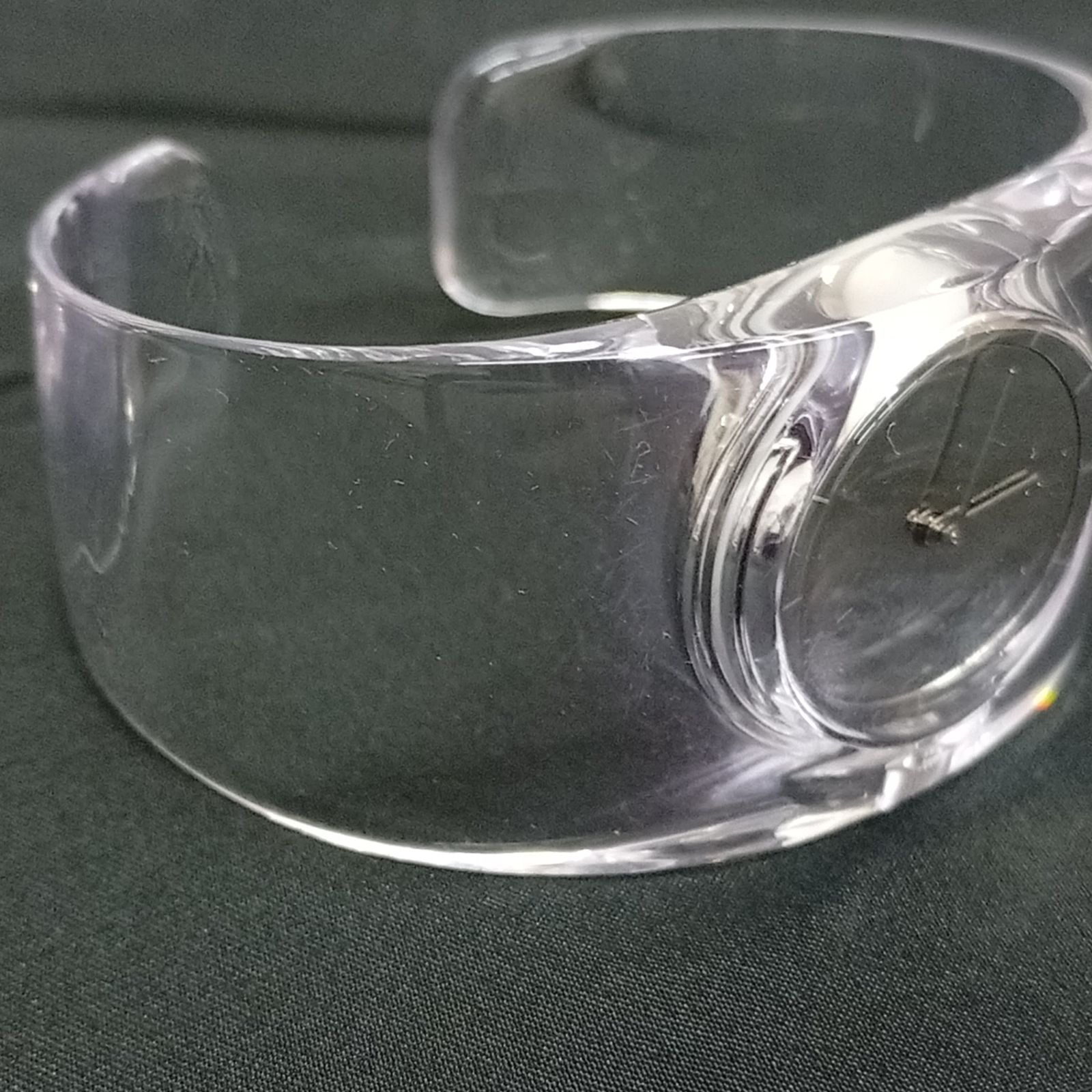 ISSEY MIYAKE イッセイミヤケ クリア系バングルウォッチ VJ20-0100