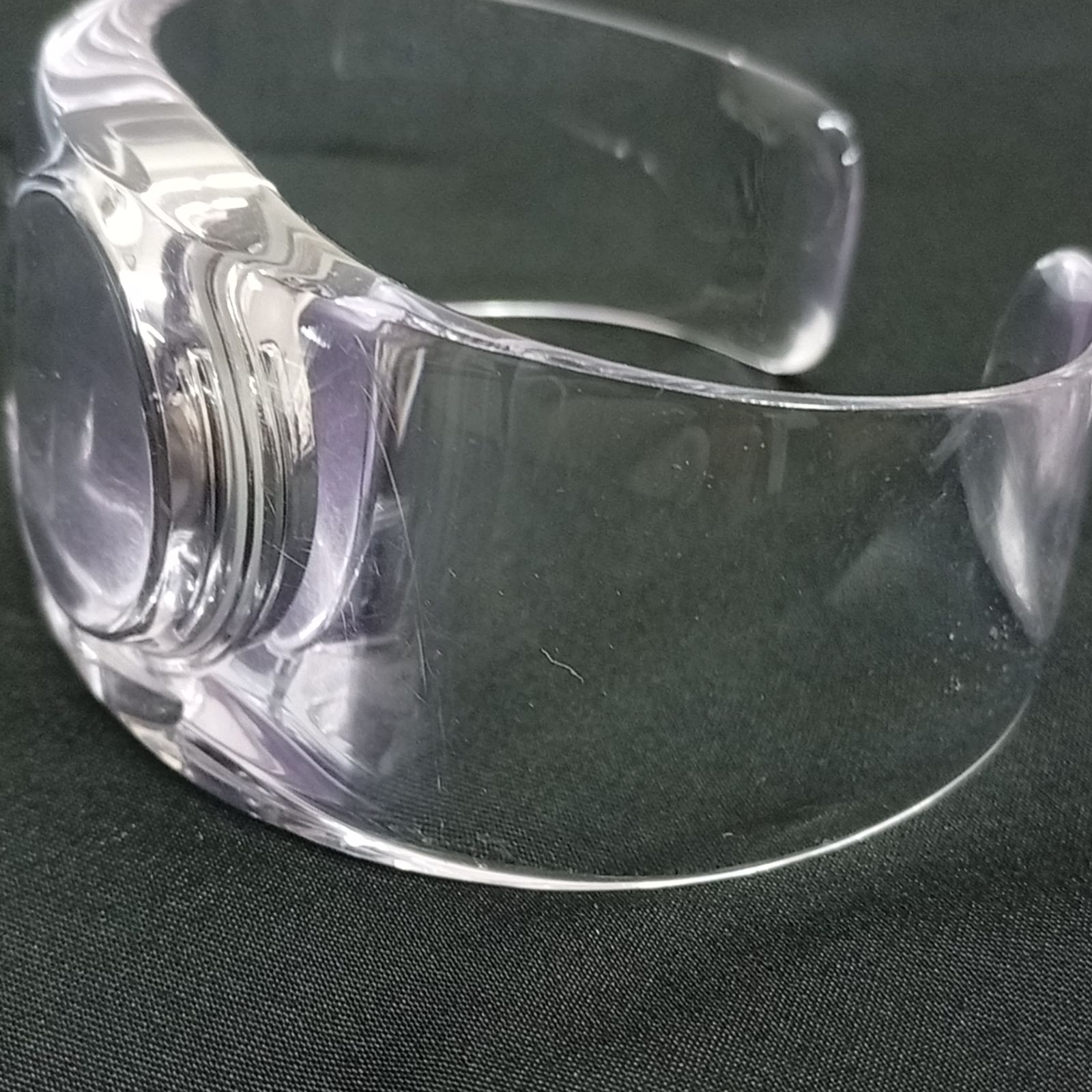 ISSEY MIYAKE イッセイミヤケ クリア系バングルウォッチ VJ20-0100