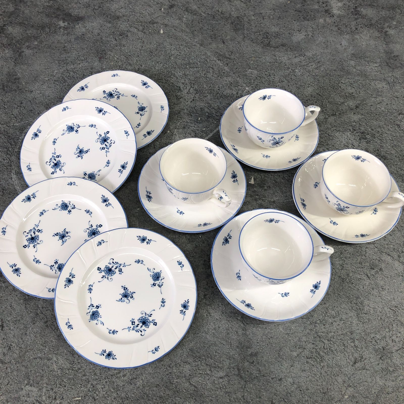 Noritake ノリタケ　ティーセット、ケーキ皿 美品】Noritake ティーセット 6客 カップ&ソーサー ポット ケーキ皿