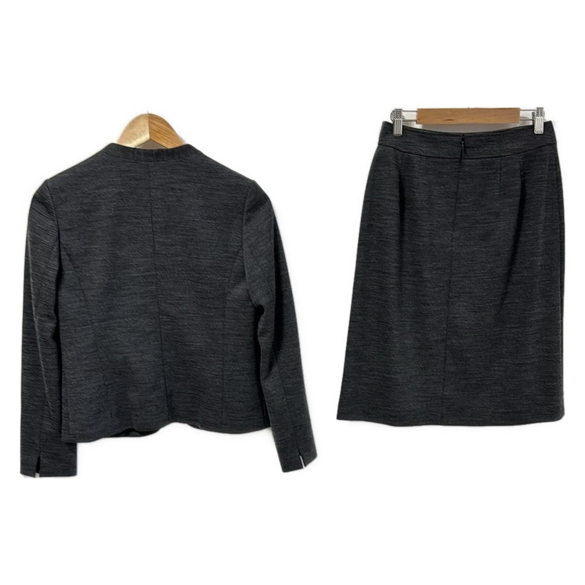 PaulStuart ポールスチュアート スカートスーツ レディース - ダークグレー 肩パッド