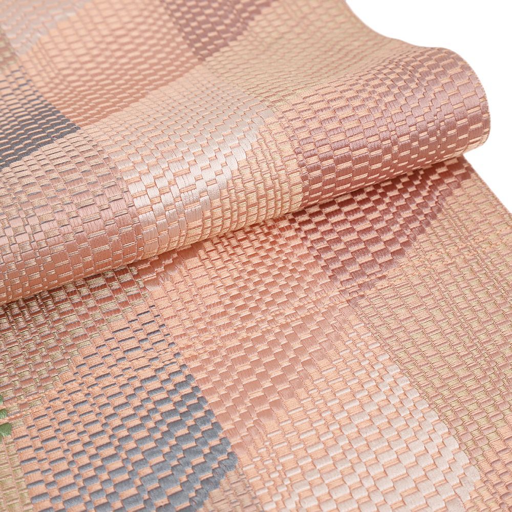 ピンクベージュ