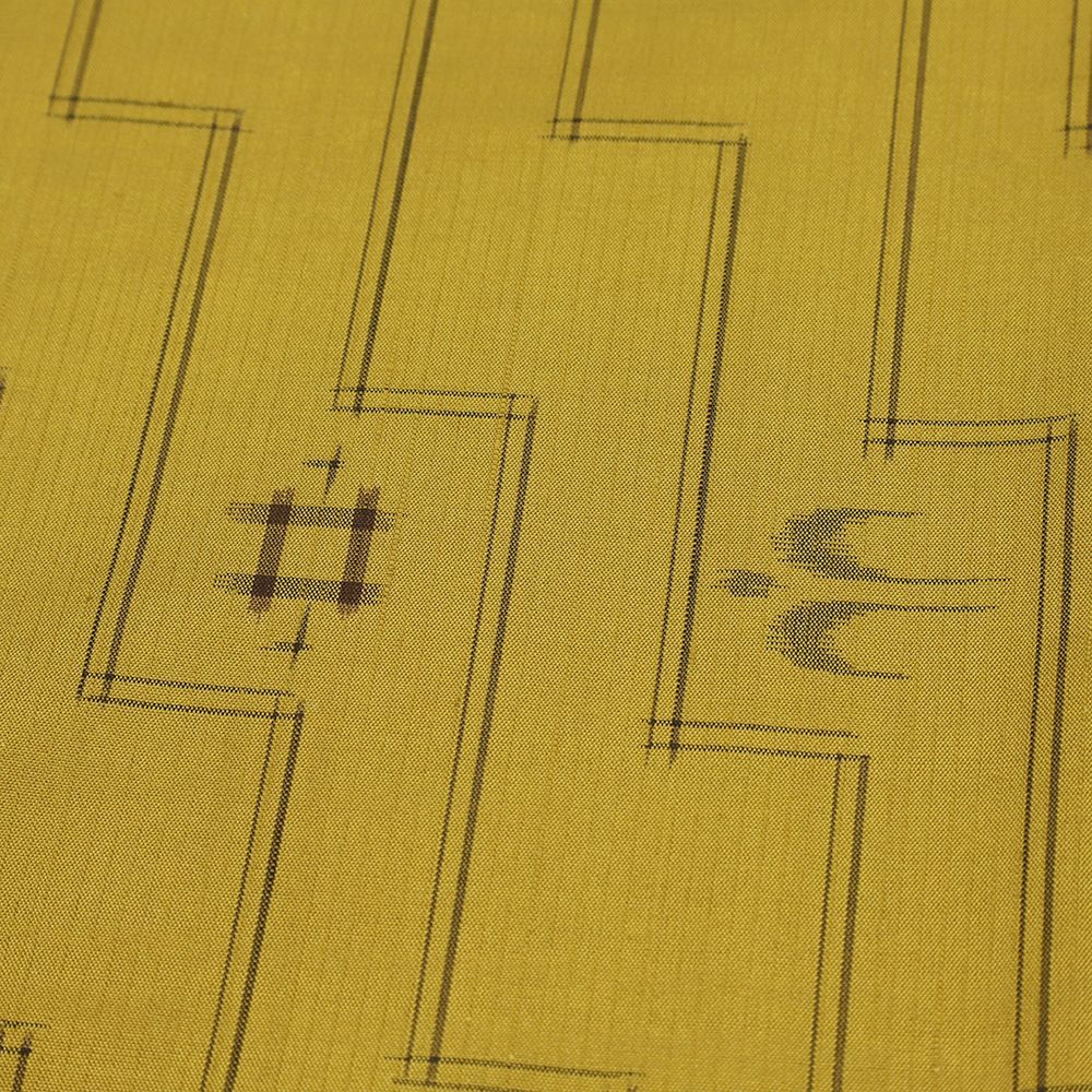  紬 着物 正絹 黄色 琉球絣 燕 十日町紬 身丈161 cm 裄66 Mサイズ 仕立て上がり リサイクル カジュアル No.i 3-0962 紬 着物反物