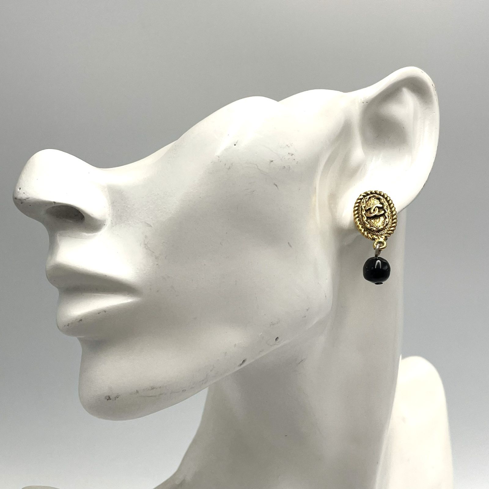 ビンテージ CHANEL シャネル ココマーク ゴールドメッキ ブラックパール イヤリング 2099 レディース 当店基準真贋 済