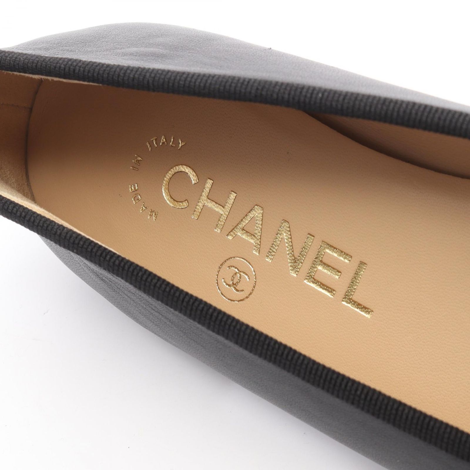 パテントレザー