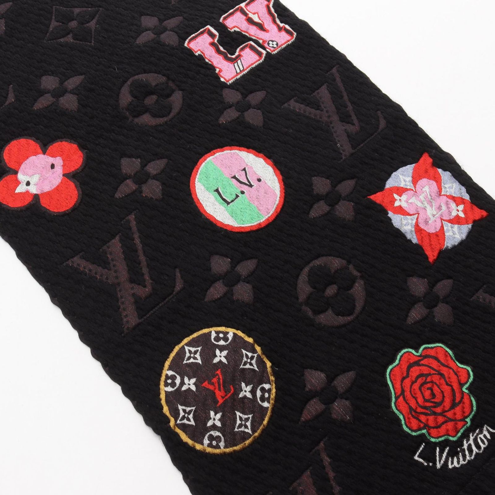ルイ・ヴィトン LOUIS VUITTON マフラー エシャルプ ロゴマニア LV