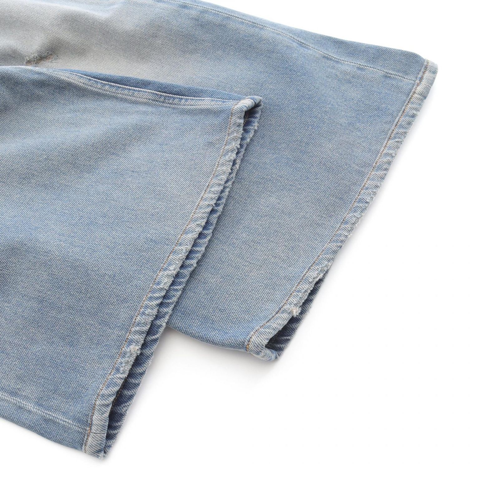 6 デニムパンツ