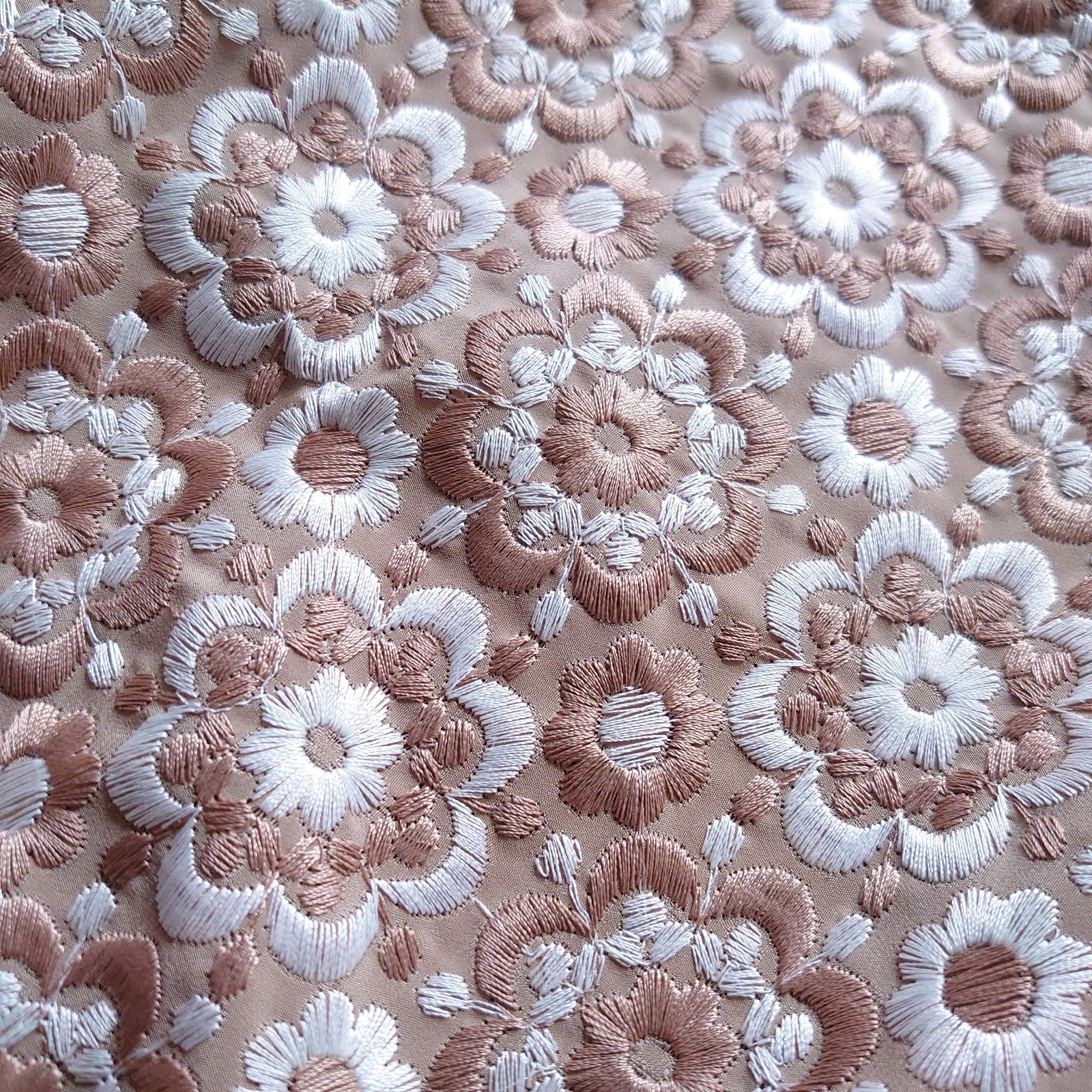 希少6サイズ✨トッカ★SPRING BOUQUET ワンピース　大きい　刺繍　花 希少6サイズ✨トッカ☆SPRING BOUQUET ワンピース 大きい 刺繍 花