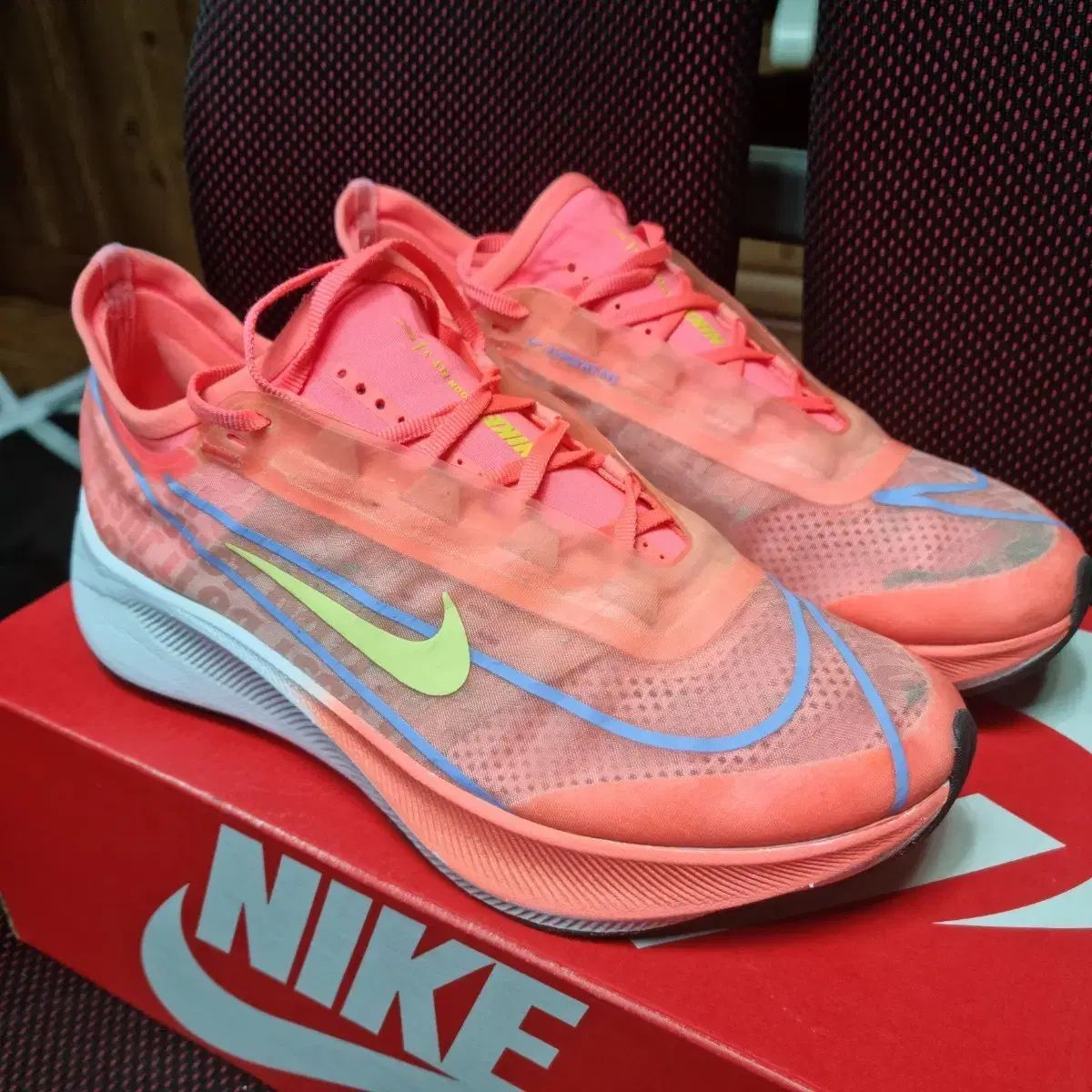 ナイキ ベイパー フライ ピンク スニーカー 245