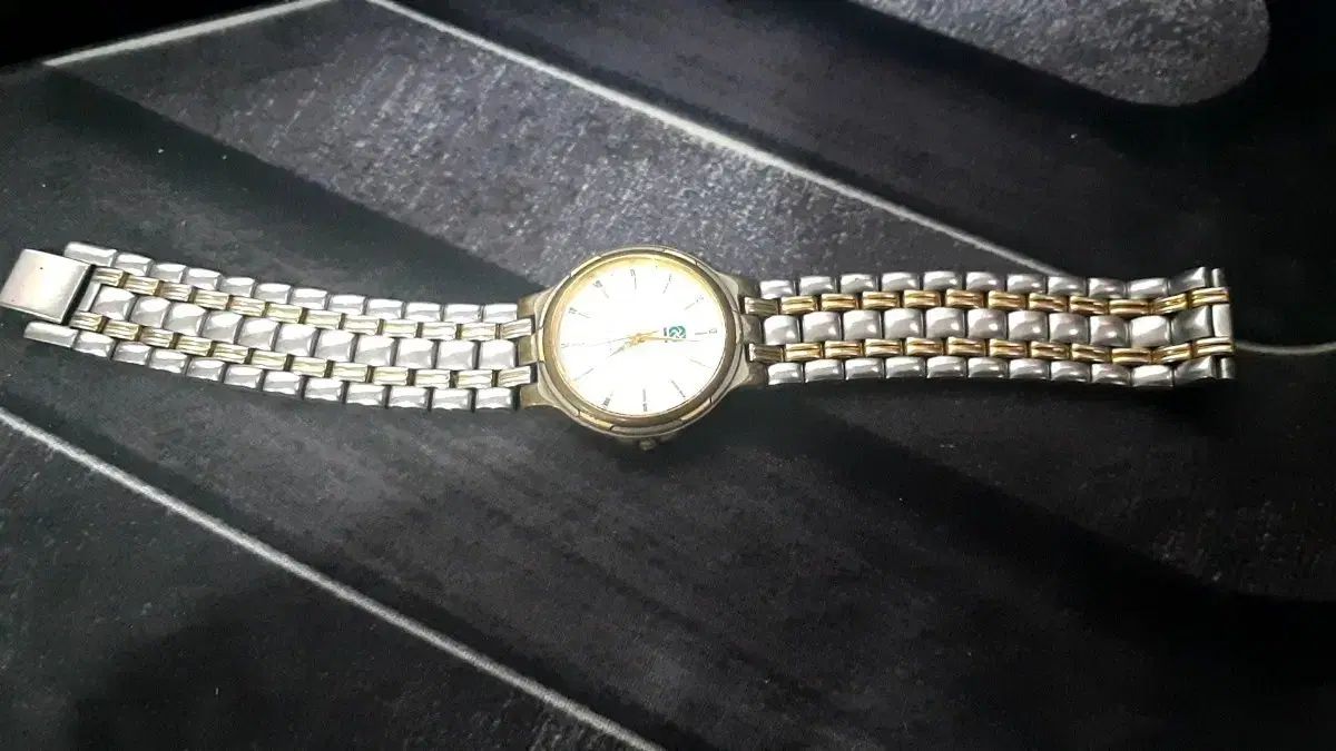 コインほど古びた時計収集 所蔵 古びた1984年刻印時計